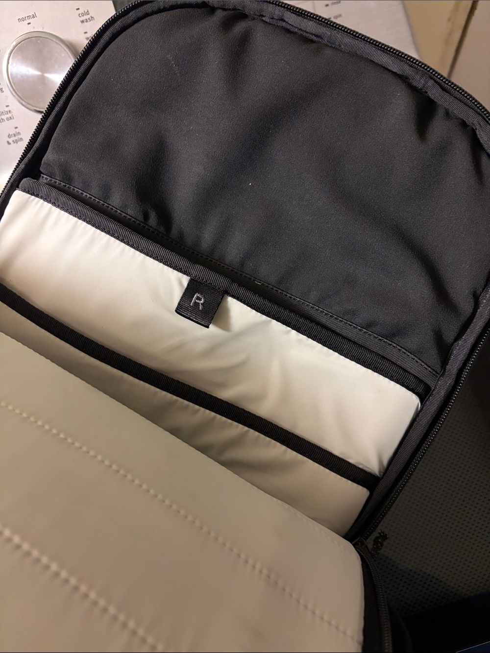 Pakt 22L Backpack - Picture 5 of 6